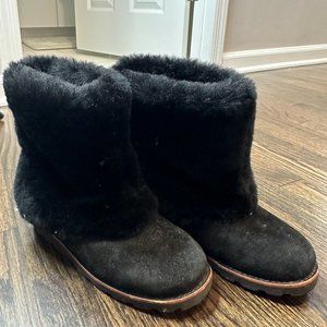 UGG Black rollover boots Size 6